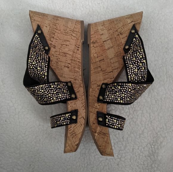 Brown and gold Studded wedge sandals - Picture 3 of 5